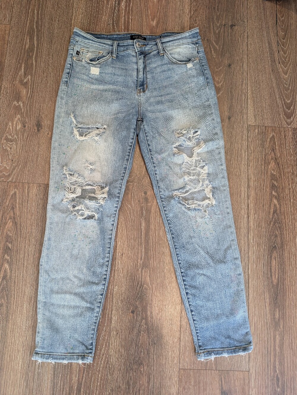 Judy Blue Isabella Paint Splatter Boyfriend Jeans 13/31 Distressed Light Wash